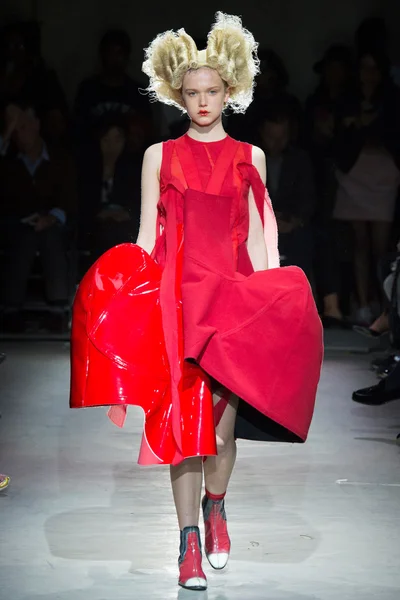 Look 13